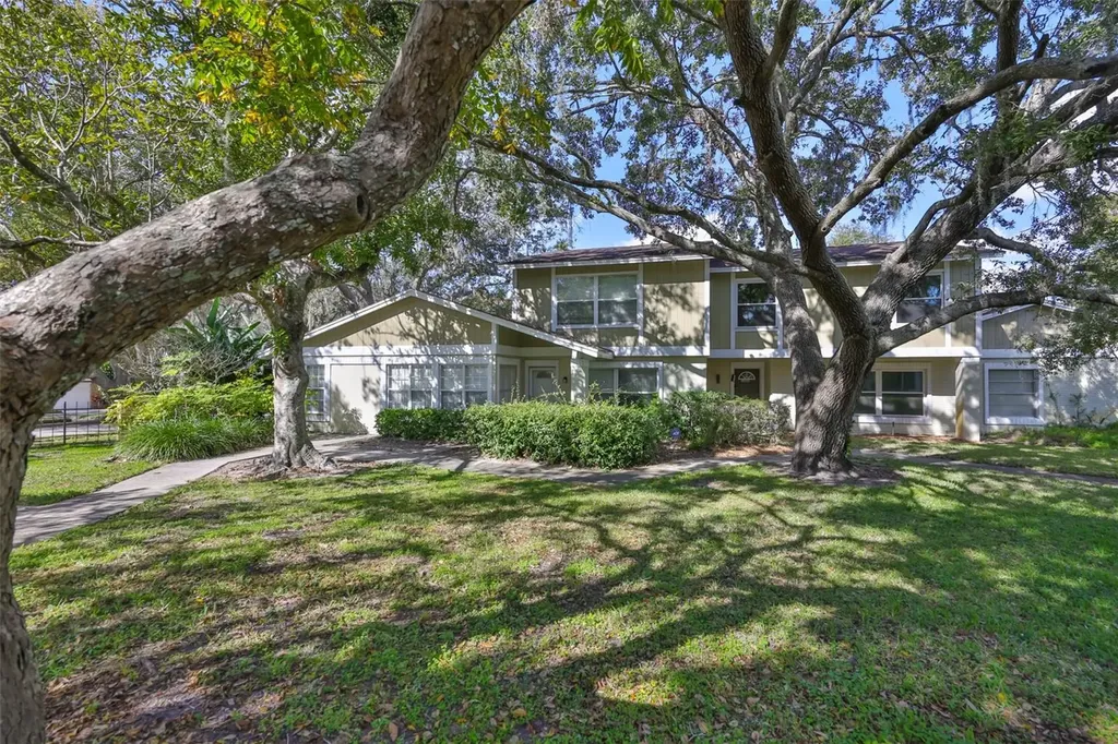 14805 Lake Forest Drive Lutz FL 33559