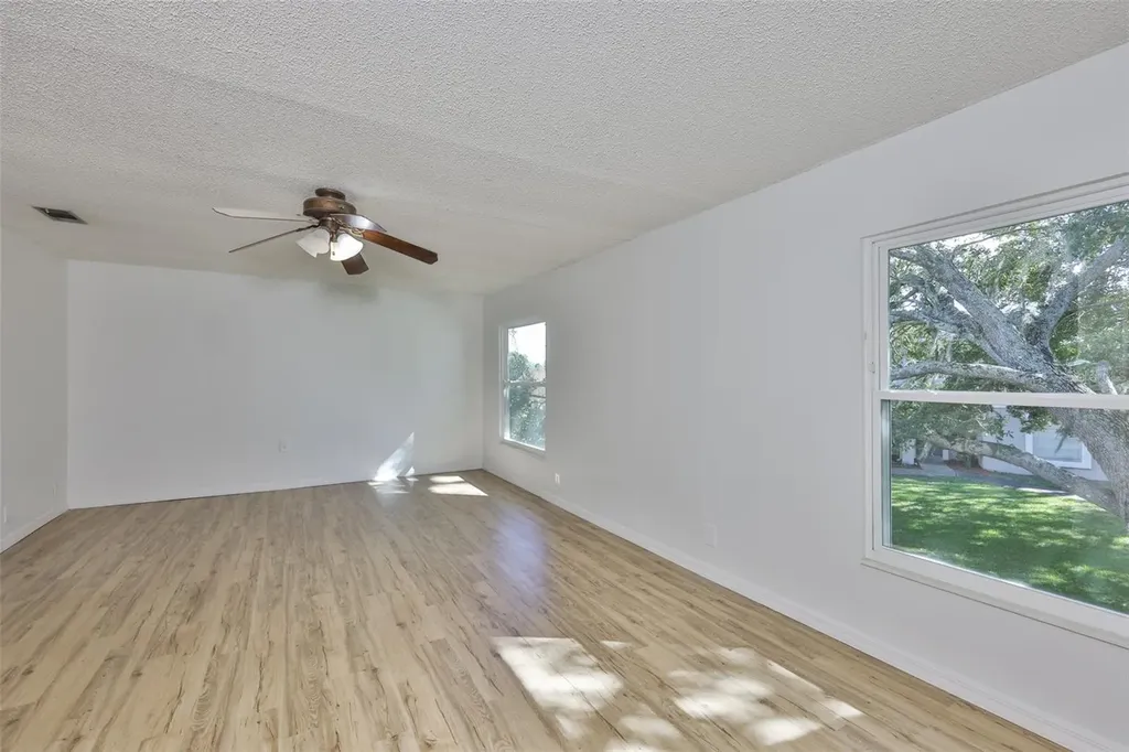 14805 Lake Forest Drive Lutz FL 33559