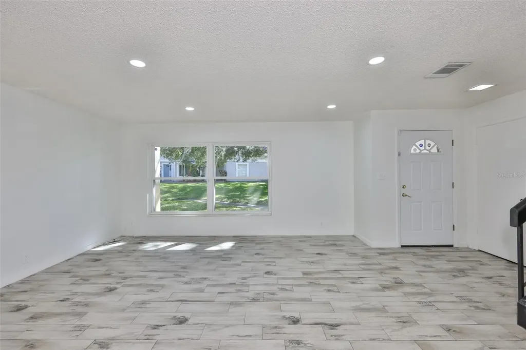 14805 Lake Forest Drive Lutz FL 33559