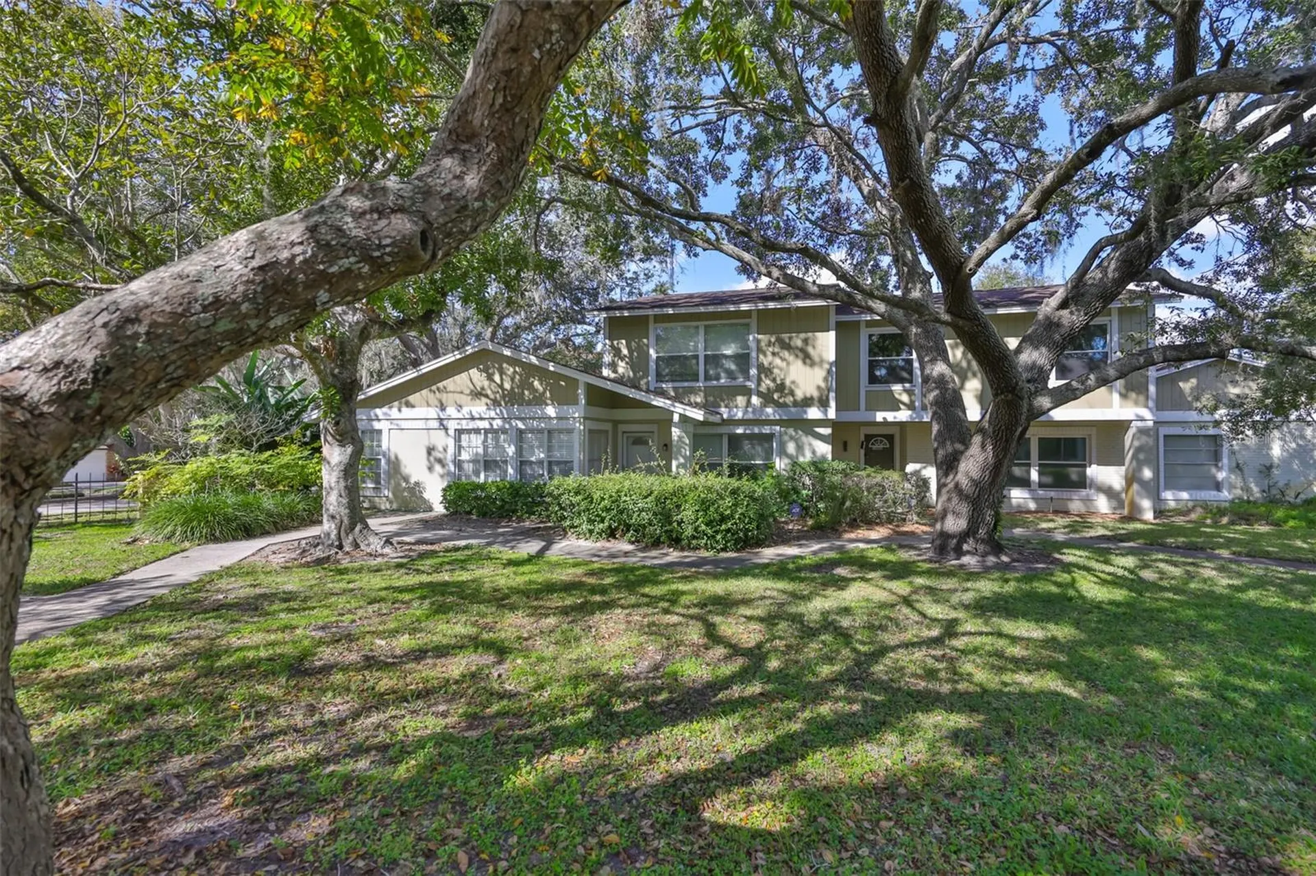 14805 Lake Forest Drive Lutz FL 33559