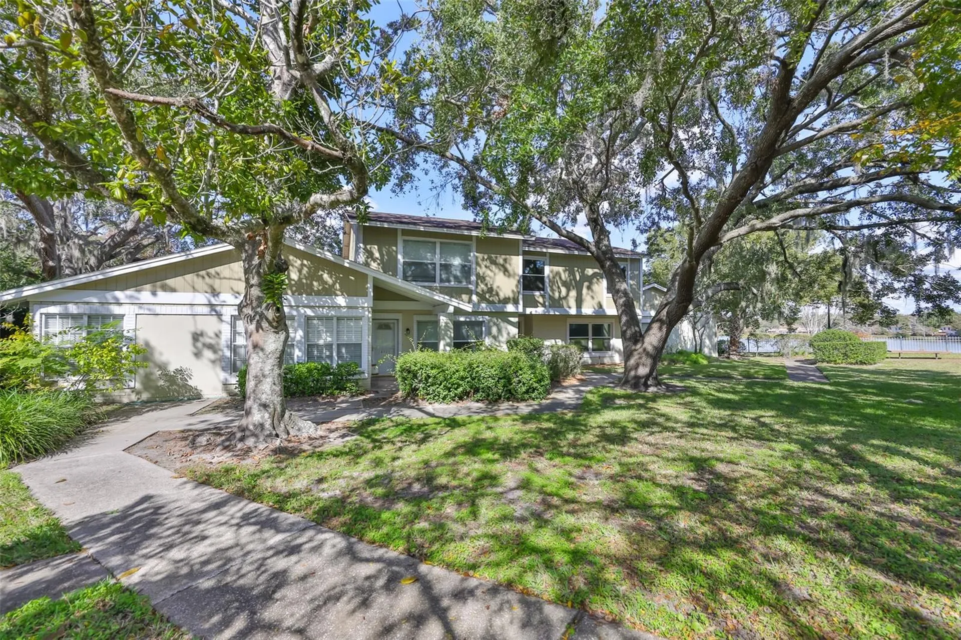14805 Lake Forest Drive Lutz FL 33559