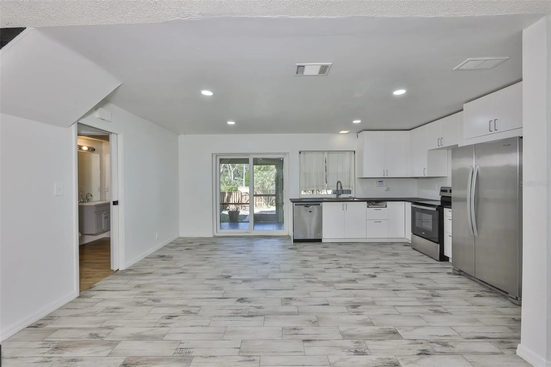 14805 Lake Forest Drive Lutz FL 33559