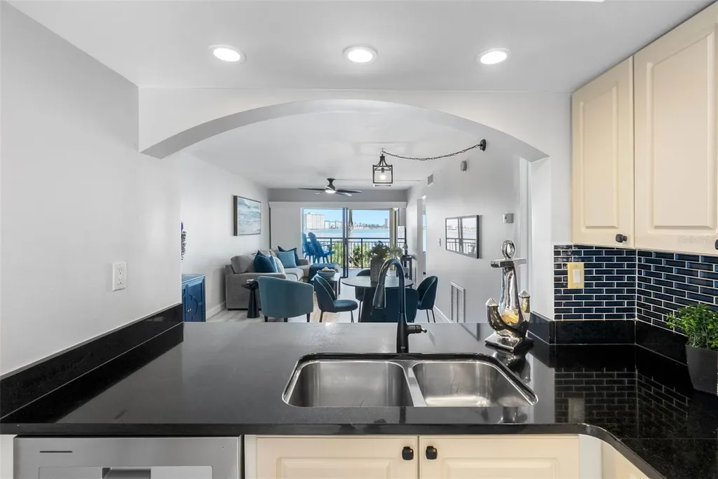 6372 Palma Del Mar Boulevard S St Petersburg FL 33715