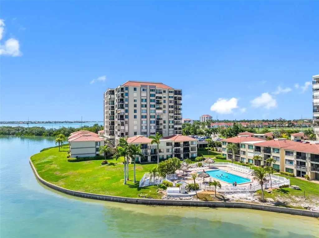 6372 Palma Del Mar Boulevard S St Petersburg FL 33715