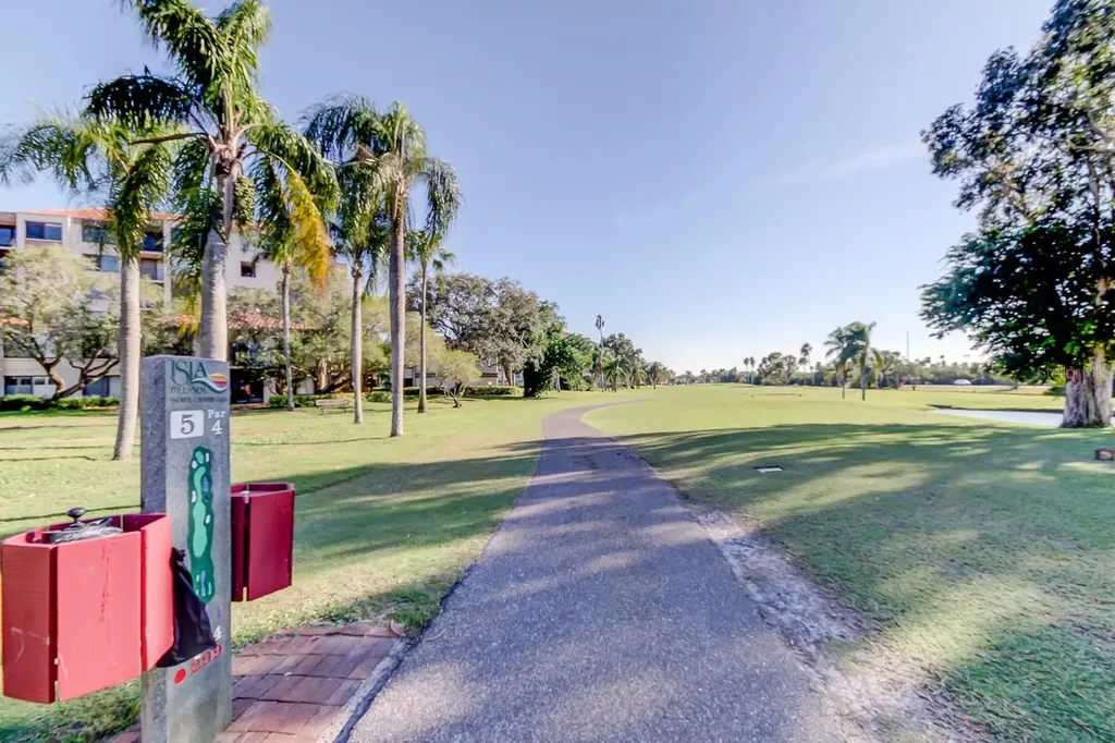 6372 Palma Del Mar Boulevard S St Petersburg FL 33715