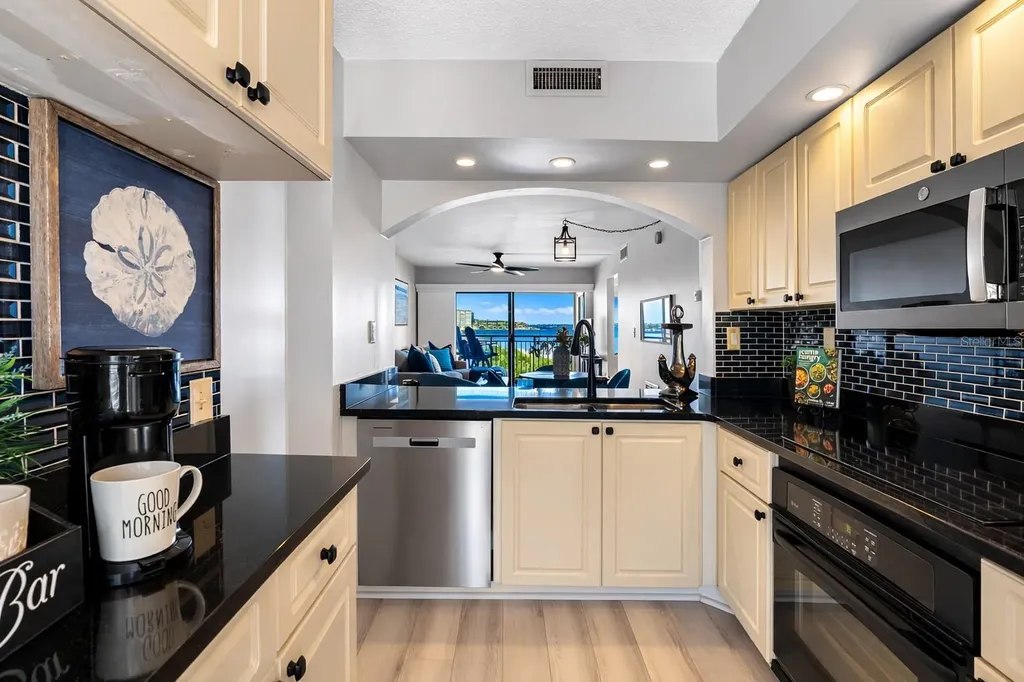 6372 Palma Del Mar Boulevard S St Petersburg FL 33715