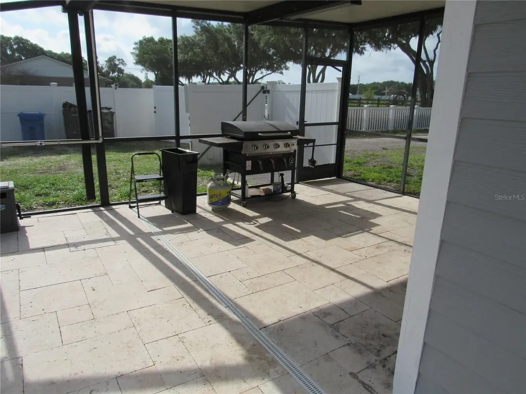 330 Moccasin Hollow Road Lithia FL 33547