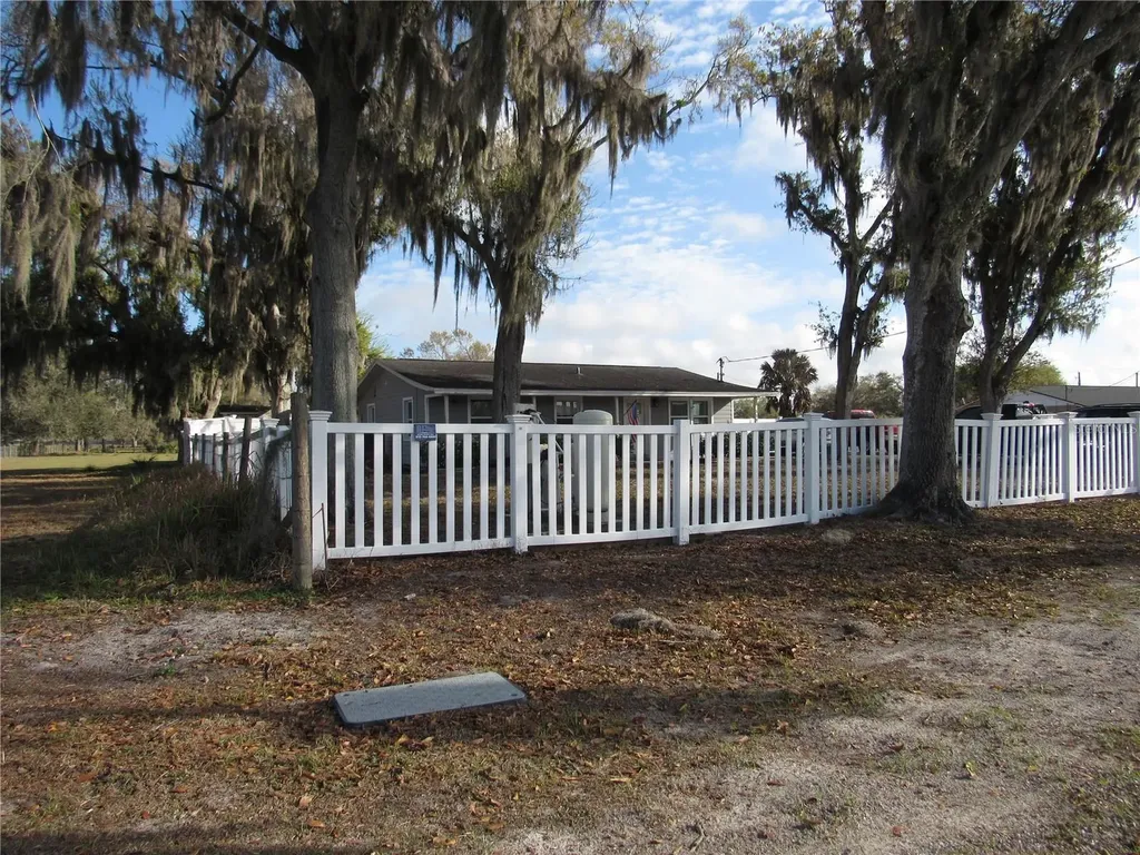 330 Moccasin Hollow Road Lithia FL 33547