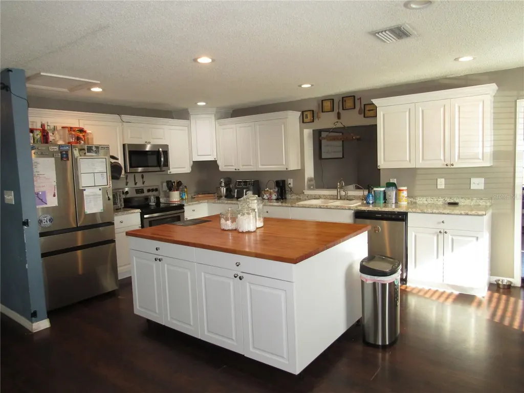 330 Moccasin Hollow Road Lithia FL 33547