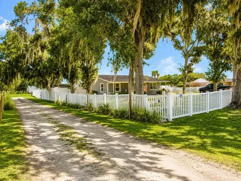 330 Moccasin Hollow Road Lithia FL 33547
