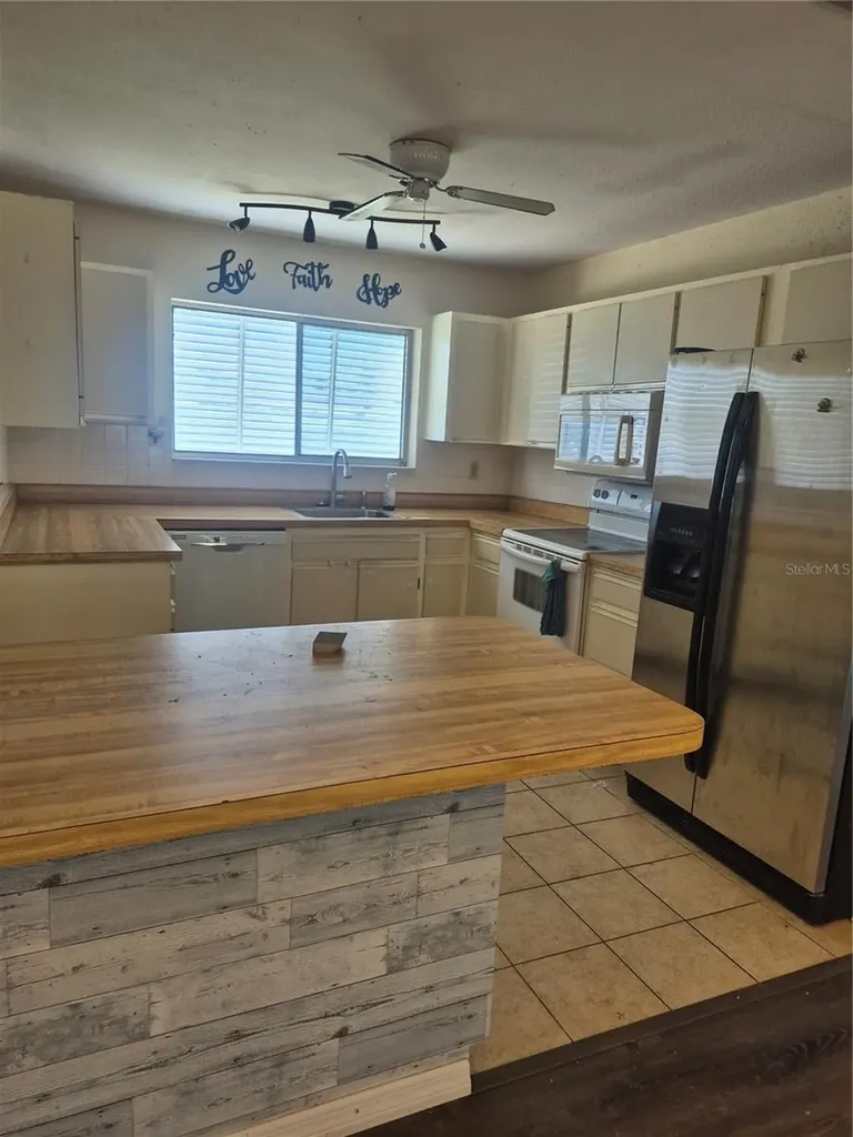 5858 Kenwood Drive North Port FL 34287