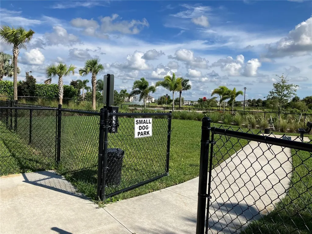 5633 Soft Skies Drive Sarasota FL 34238