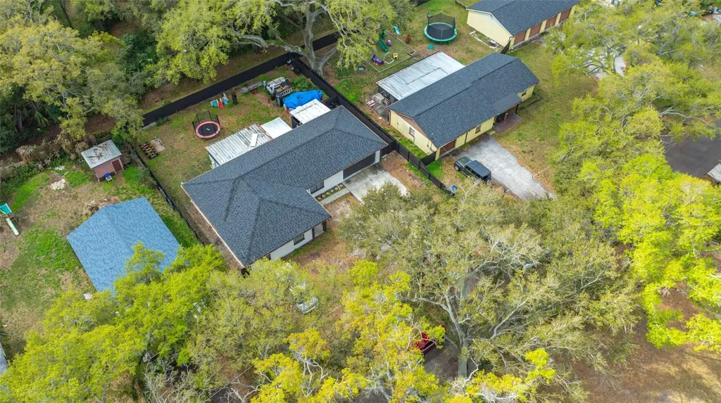 2814 W Powhatan Avenue Tampa FL 33614