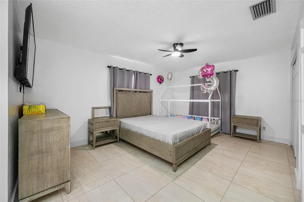 2814 W Powhatan Avenue Tampa FL 33614