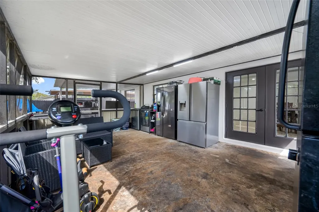 2814 W Powhatan Avenue Tampa FL 33614