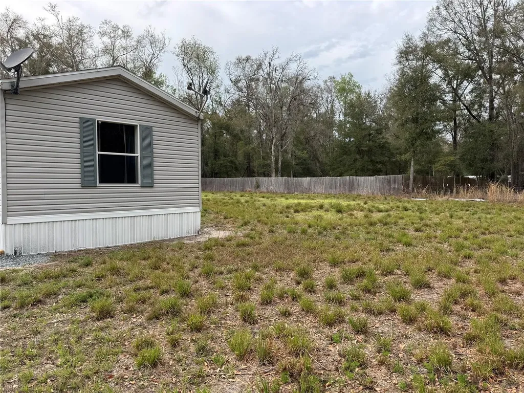 4317 284th Street Branford FL 32008