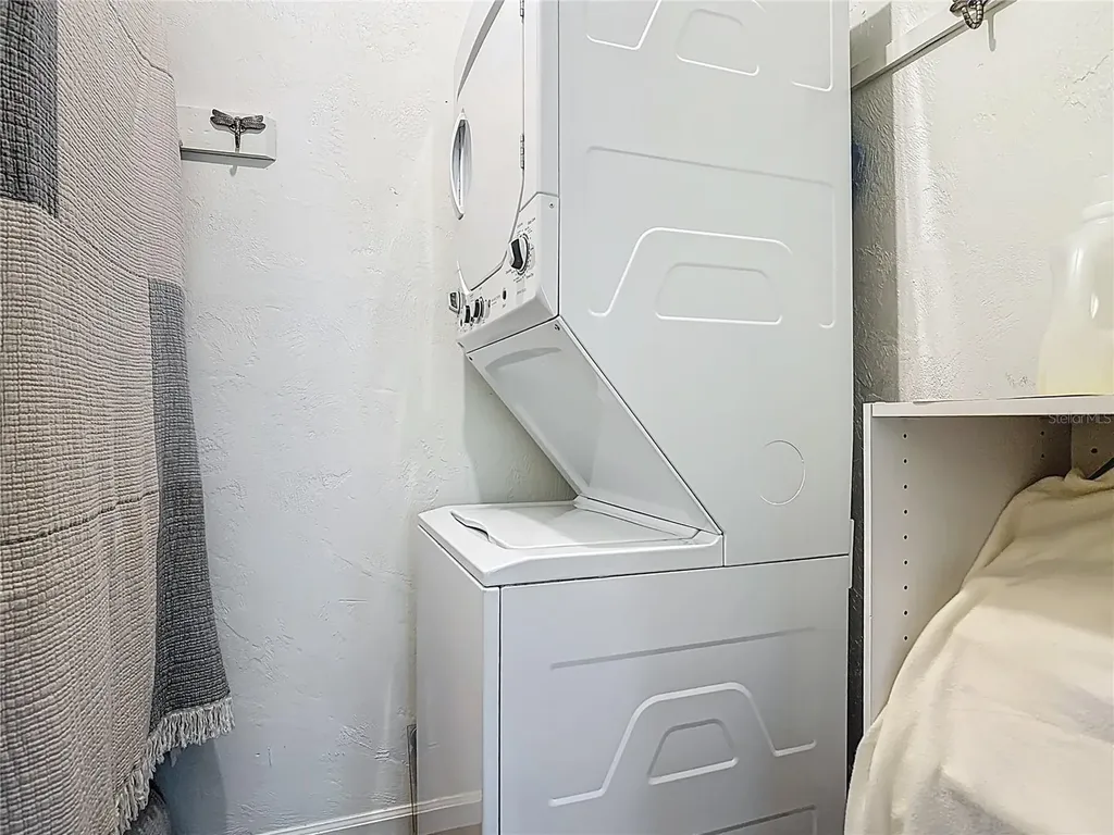 3800 Saxon Drive New Smyrna Beach FL 32169
