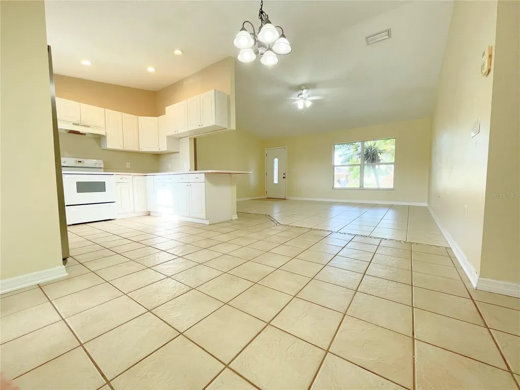 4717 Easton Street Lake Wales FL 33859