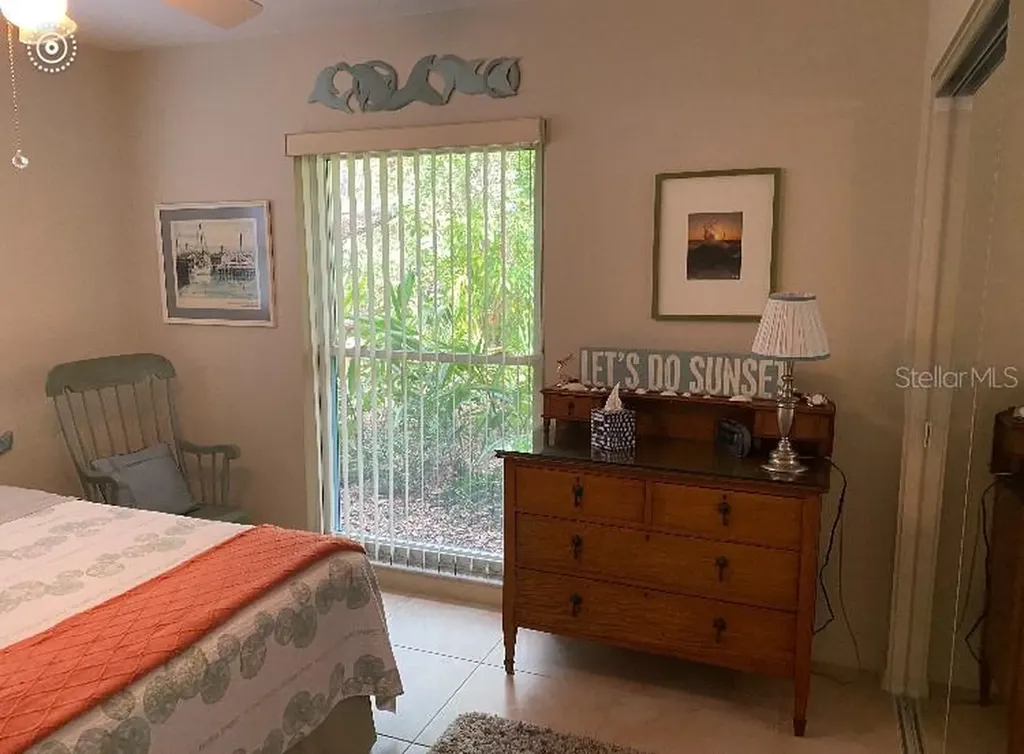 742 Edgemere Siesta Key FL 34242