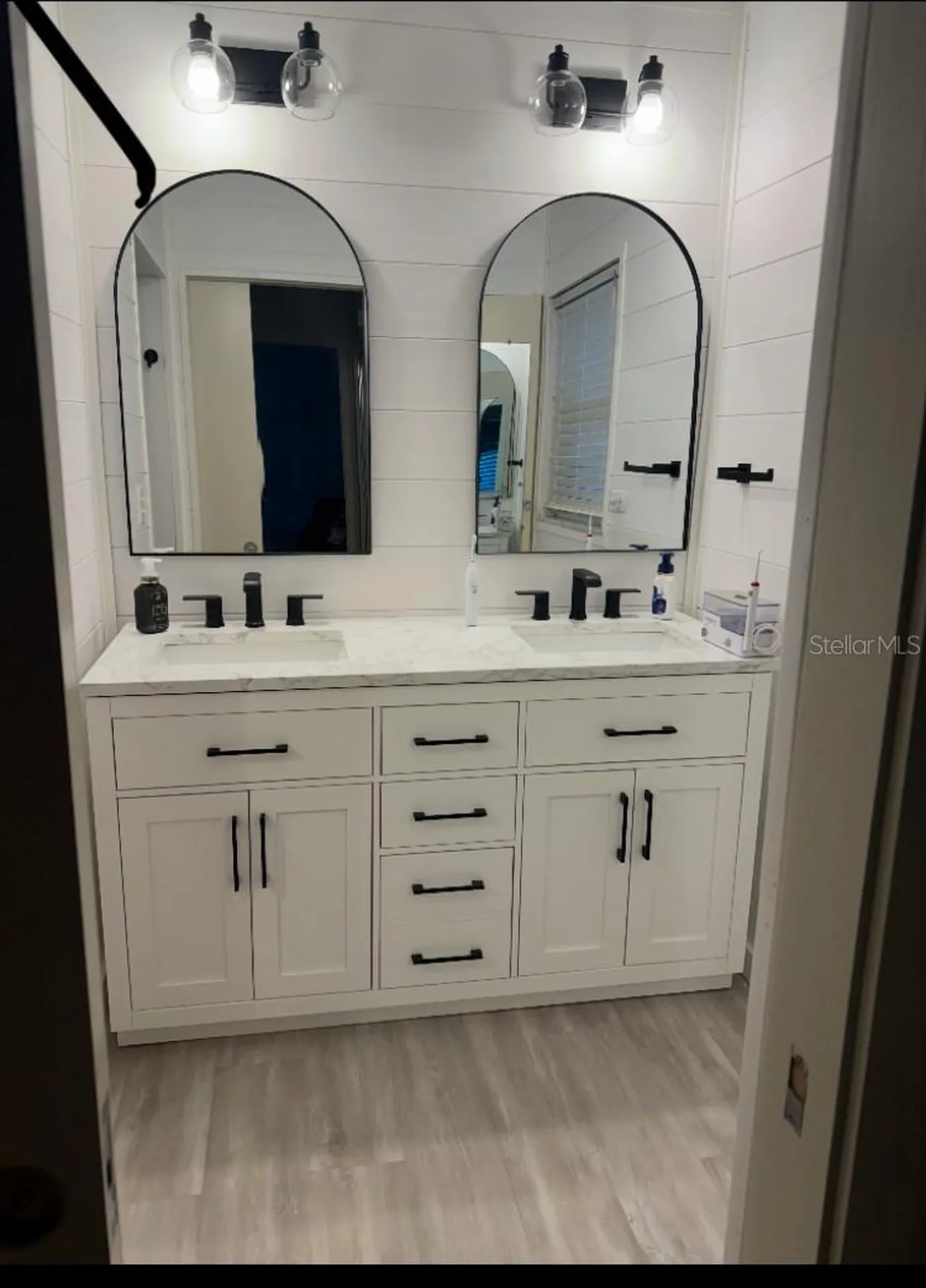 742 Edgemere Siesta Key FL 34242