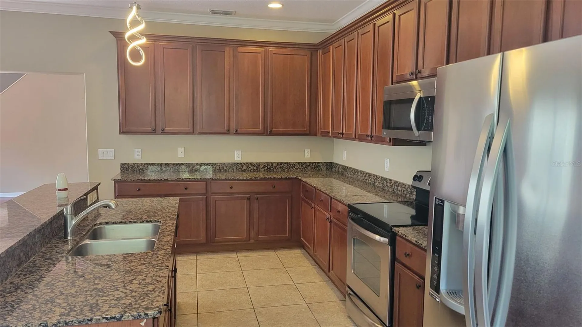 1443 Hillview Lane Tarpon Springs FL 34689