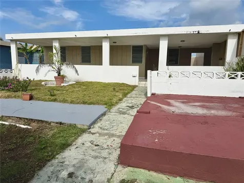 Paseo Diana Levittown Lakes Toa Baja PR 00949
