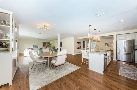 1735 23rd Avenue N St Petersburg FL 33713