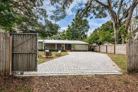 1735 23rd Avenue N St Petersburg FL 33713