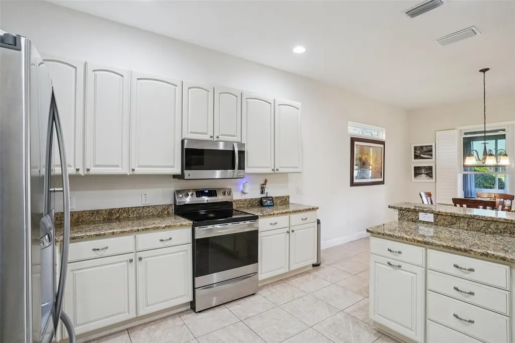 10144 Lake Miona Way Oxford FL 34484