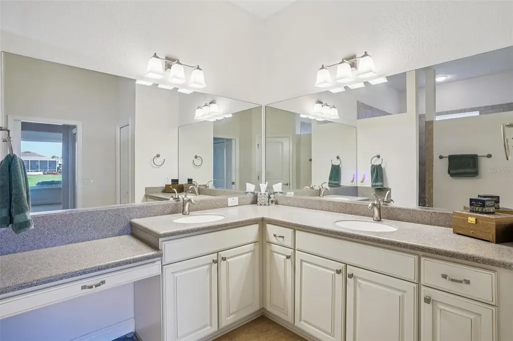 10144 Lake Miona Way Oxford FL 34484