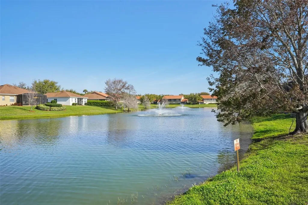10144 Lake Miona Way Oxford FL 34484