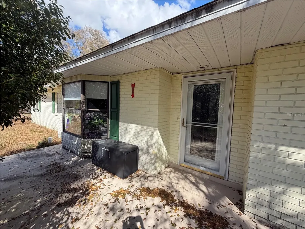 39106 Grays Airport Road Lady Lake FL 32159