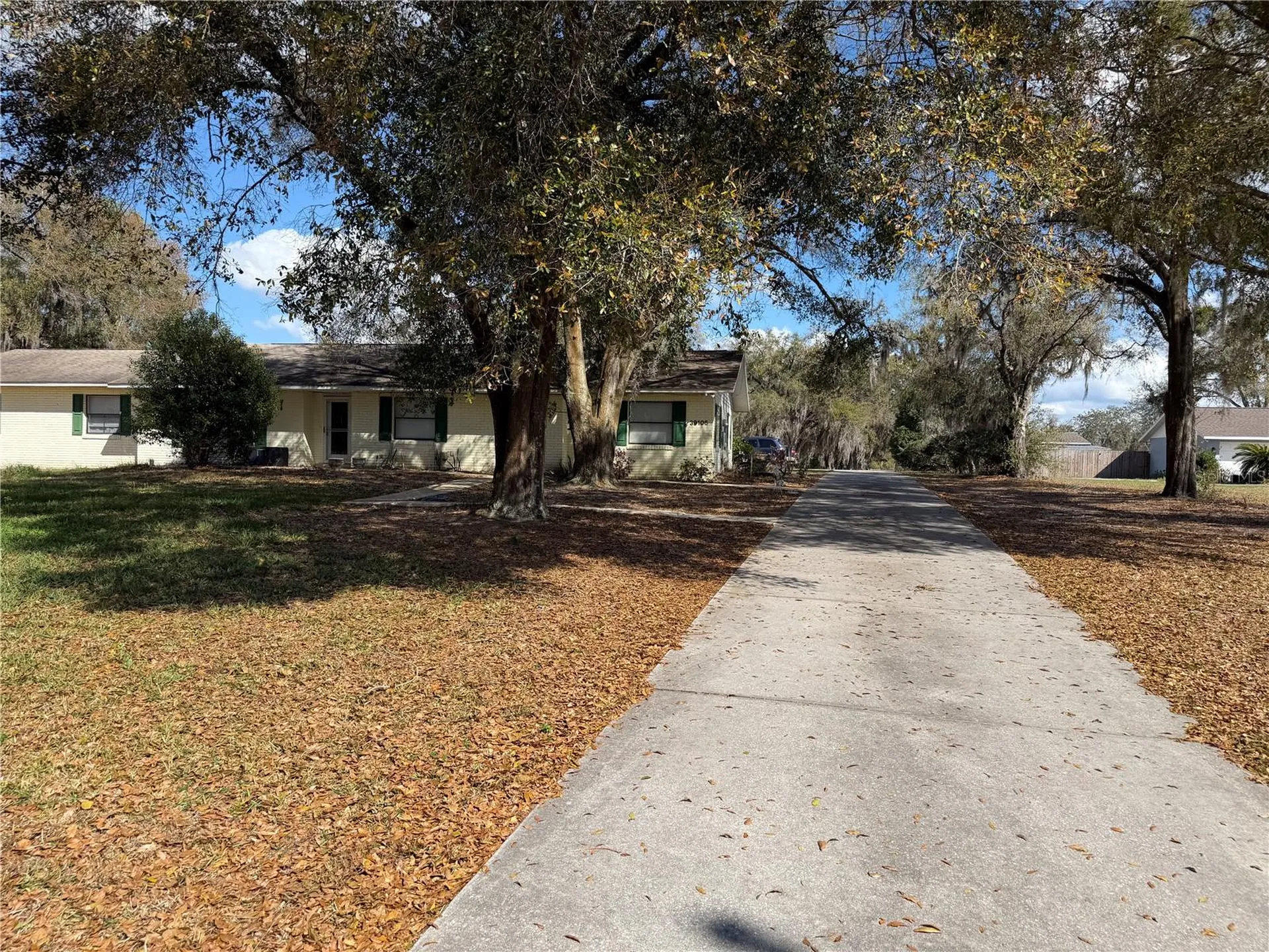 39106 Grays Airport Road Lady Lake FL 32159