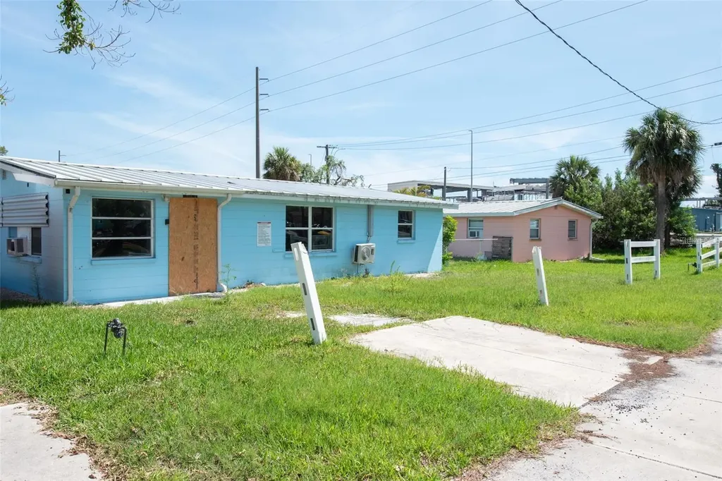 1695 Manor Road Englewood FL 34223