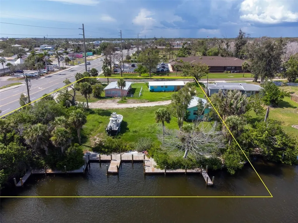 1695 Manor Road Englewood FL 34223