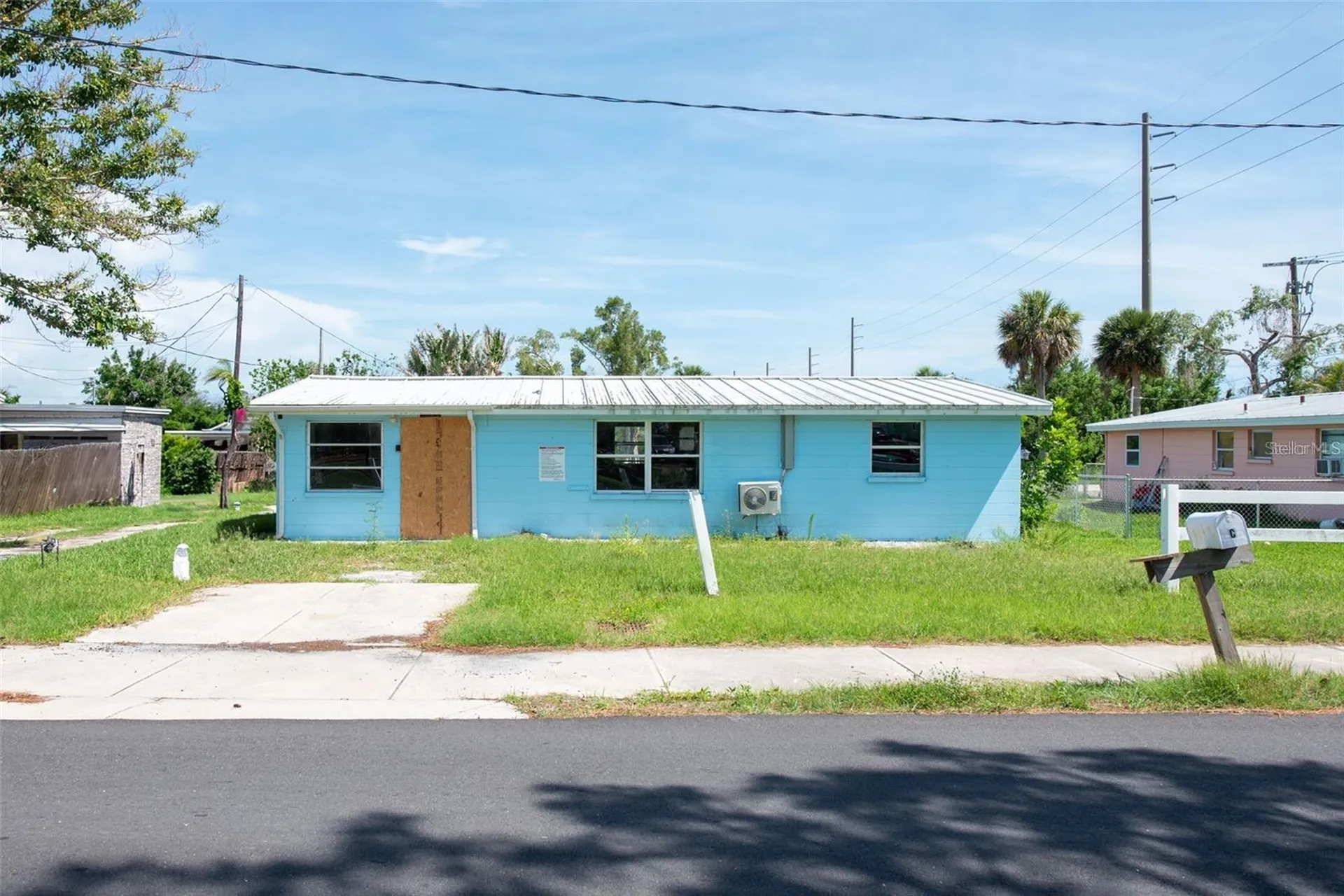 1695 Manor Road Englewood FL 34223