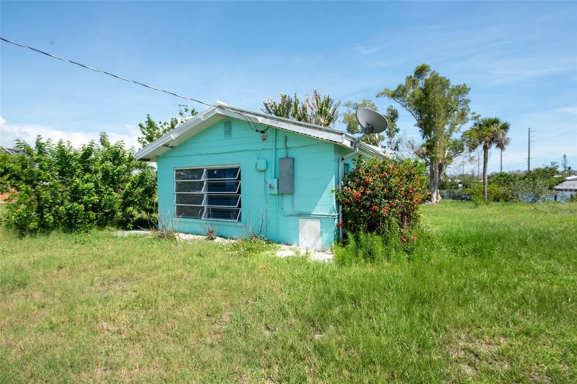 1695 Manor Road Englewood FL 34223