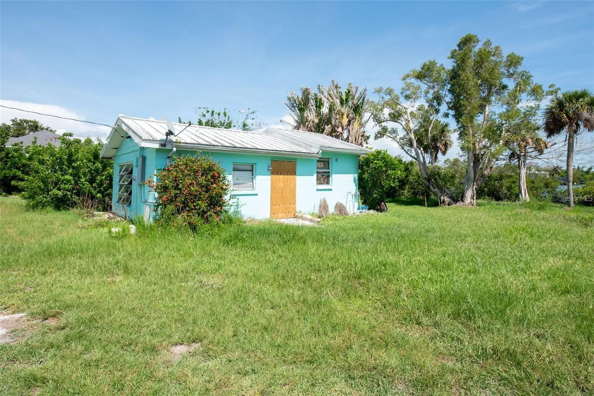 1695 Manor Road Englewood FL 34223