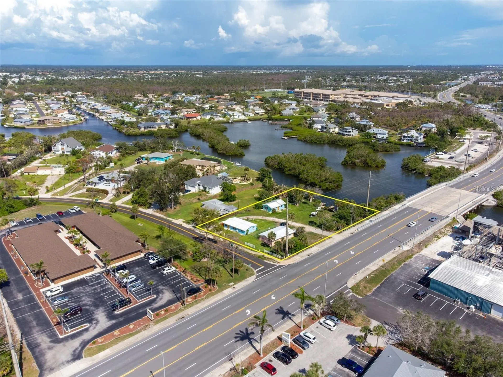 1695 Manor Road Englewood FL 34223