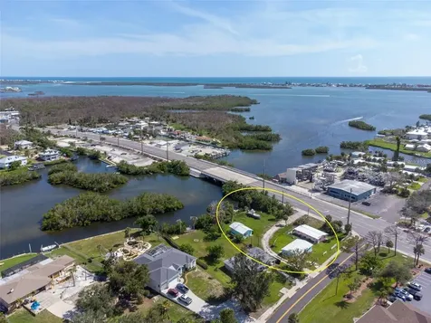 1695 Manor Road Englewood FL 34223