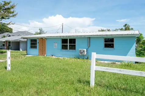 1695 Manor Road Englewood FL 34223