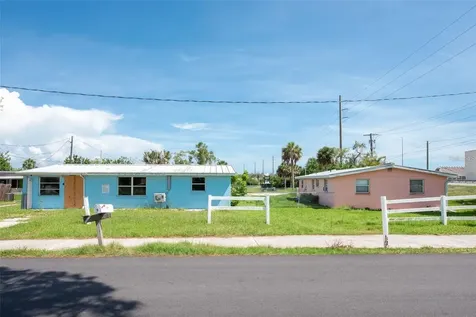 1695 Manor Road Englewood FL 34223