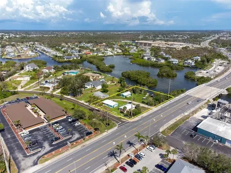 1695 Manor Road Englewood FL 34223