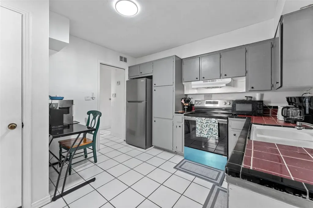 544 Severn Avenue Tampa FL 33606