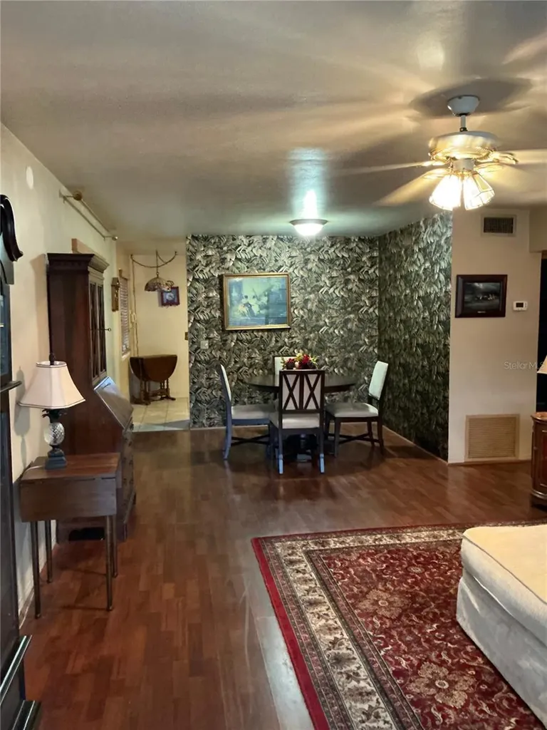 4300 58th Street N Kenneth City FL 33709
