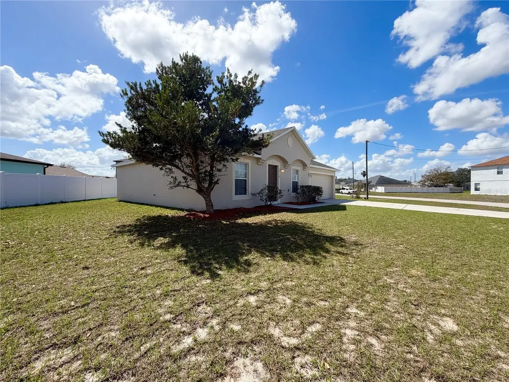 1914 Manatee Court Kissimmee FL 34759