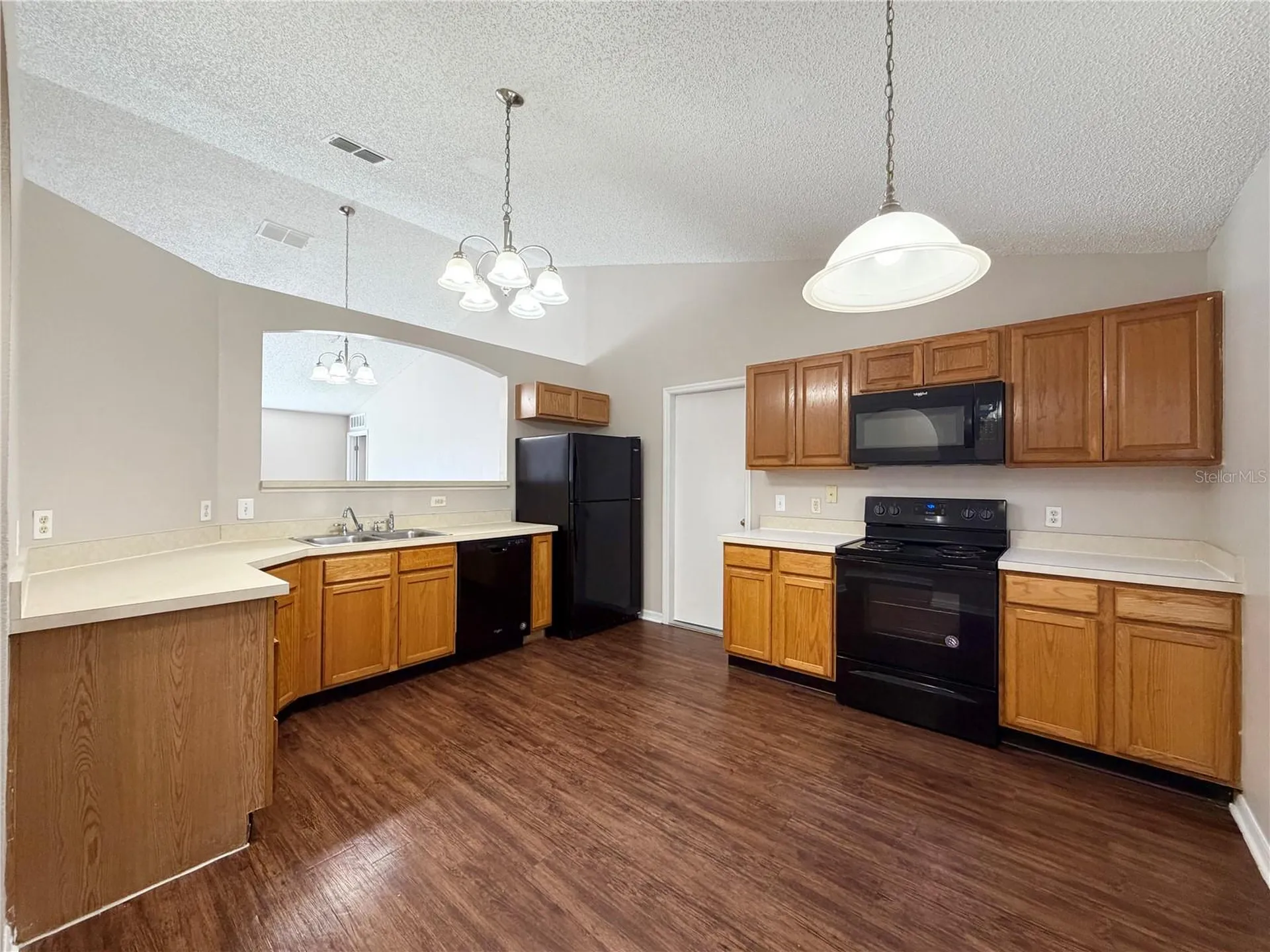 1914 Manatee Court Kissimmee FL 34759
