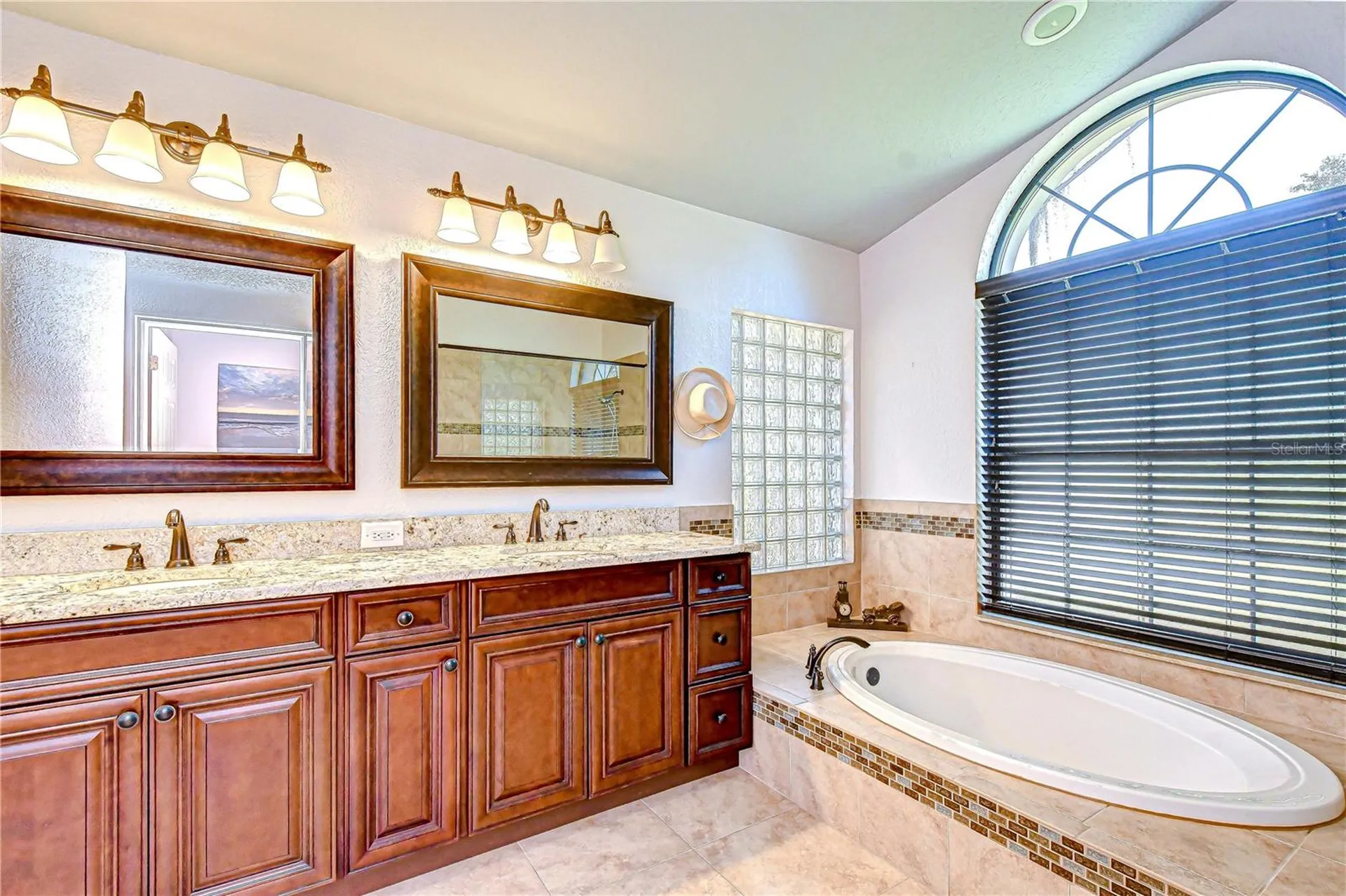 6623 Stonington Drive N Tampa FL 33647