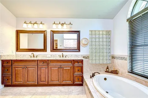 6623 Stonington Drive N Tampa FL 33647