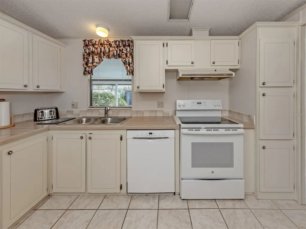 272 Captains Court North Port FL 34287